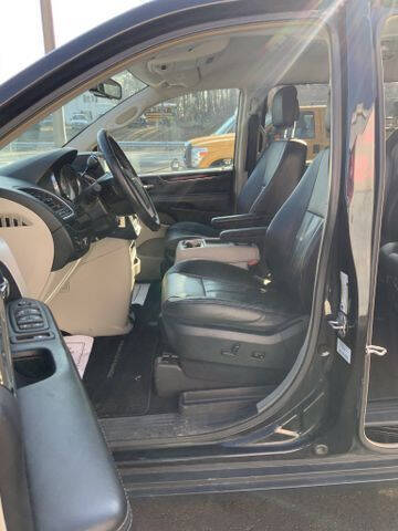 2014 Chrysler Town and Country Touring