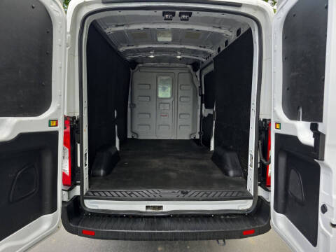 2024 Ford Transit 250