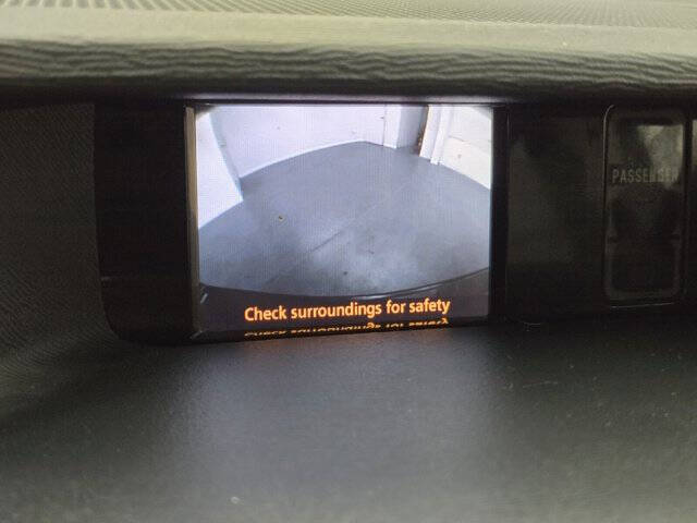 2012 Toyota Sienna LE 8-Passenger