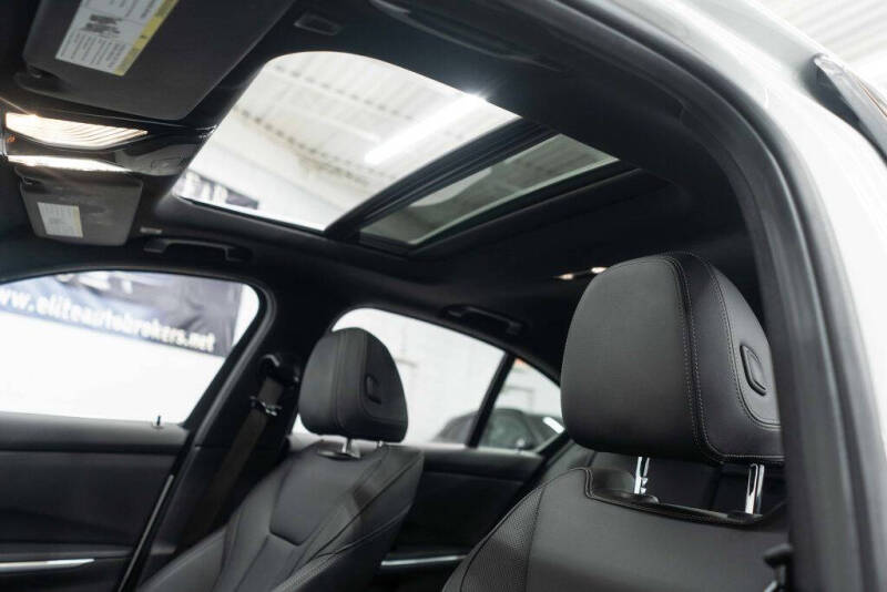 2024 BMW 3 Series 330i xDrive