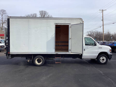 2021 Ford E-Series E-450 SD