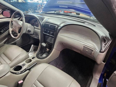 2004 Ford Mustang GT Deluxe