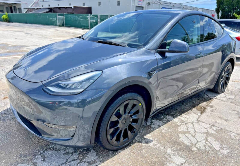 2023 Tesla Model Y Long Range