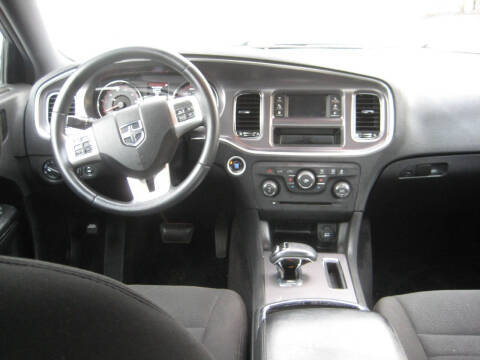 2013 Dodge Charger SE