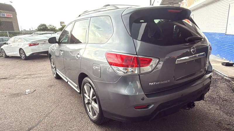 2016 Nissan Pathfinder Platinum