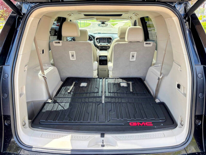 2020 GMC Acadia Denali