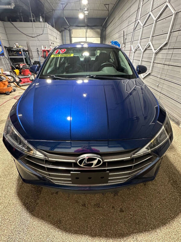 2019 Hyundai Elantra SE