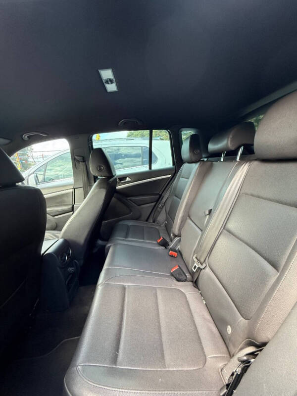 2016 Volkswagen Tiguan 2.0T R-Line