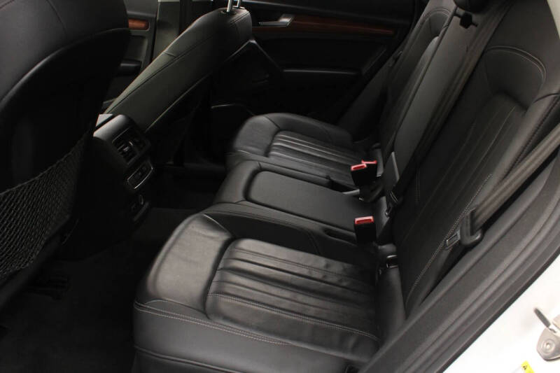 2021 Audi Q5 quattro Premium 45 TFSI