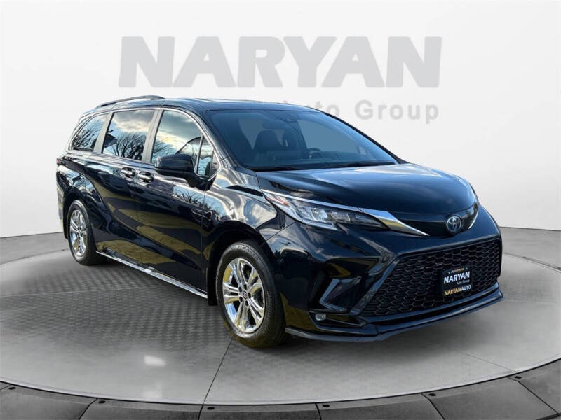 2022 Toyota Sienna XSE 7-Passenger