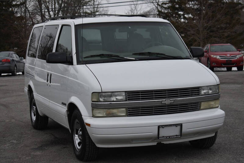 2002 Chevrolet Astro LS