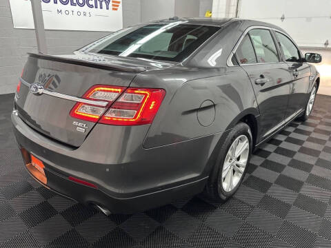 2018 Ford Taurus SEL