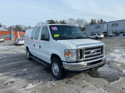 2013 Ford E-Series for sale at King Motorcars in Saugus MA