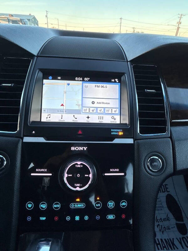 2017 Ford Taurus Limited