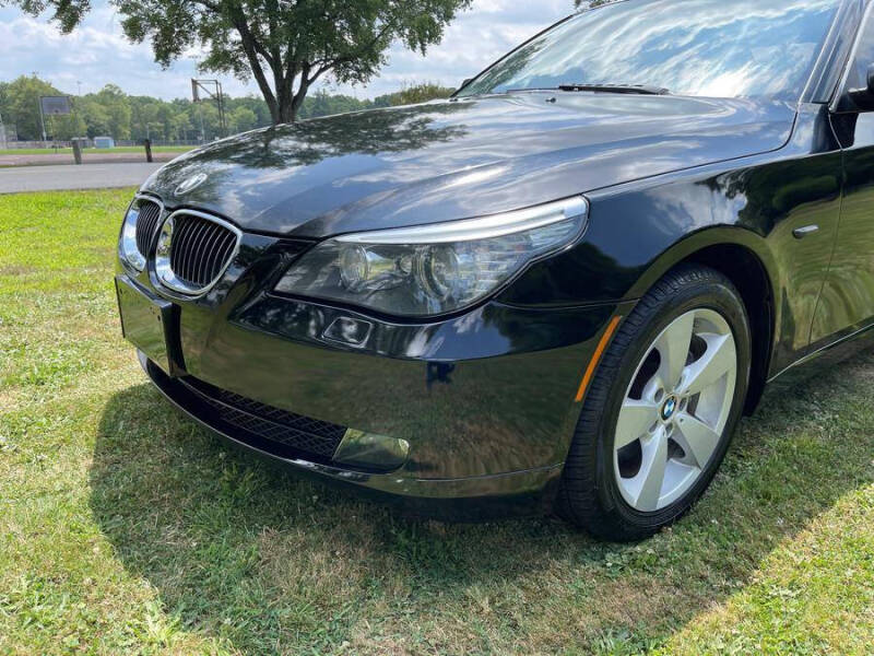 2008 BMW 5 Series 528xi