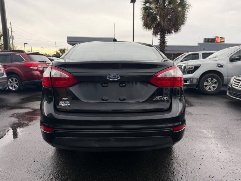 2014 Ford Fiesta SE