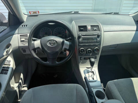 2011 Toyota Corolla LE