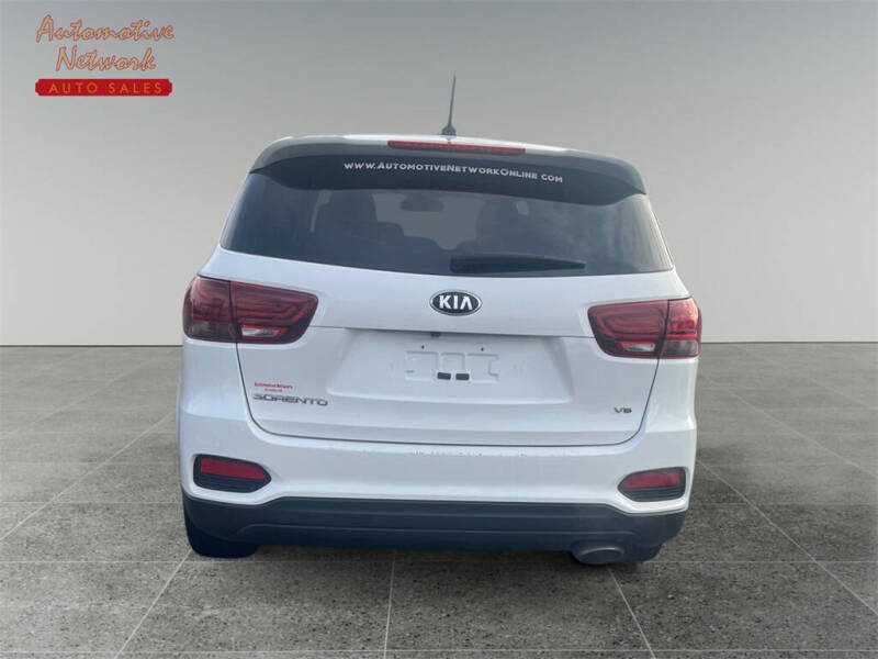 2019 Kia Sorento LX photo 4