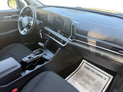 2024 Kia Sportage LX