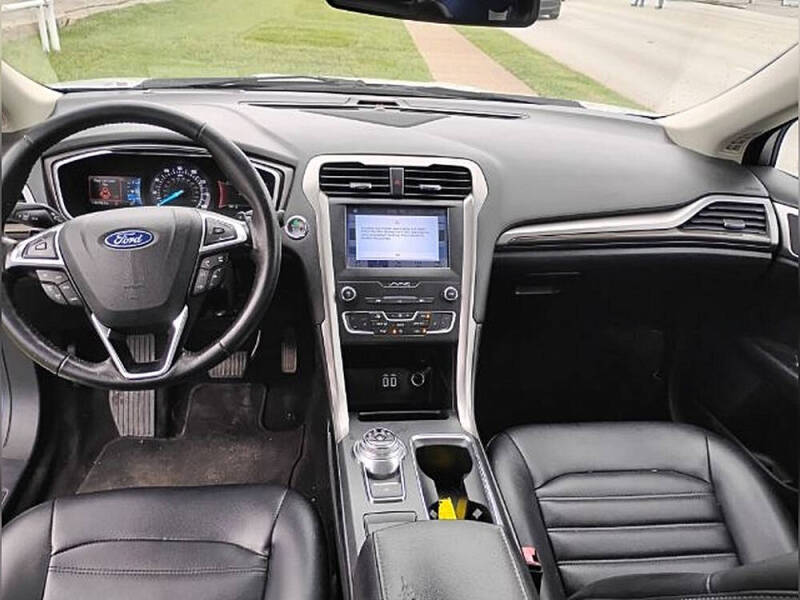 2019 Ford Fusion SEL