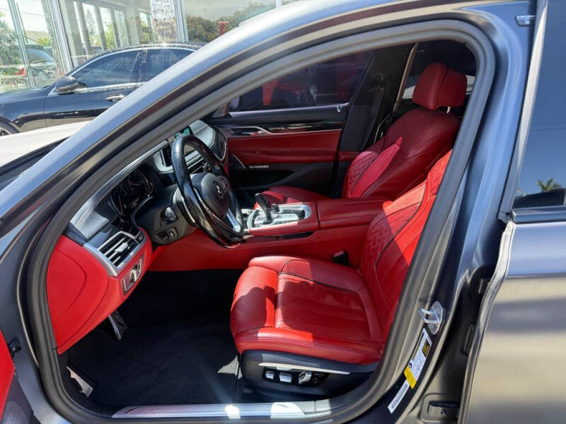 2017 BMW 7 Series 750i