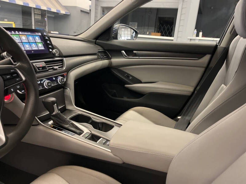 2019 Honda Accord EX
