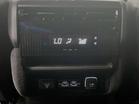 2024 Jeep Wagoneer L