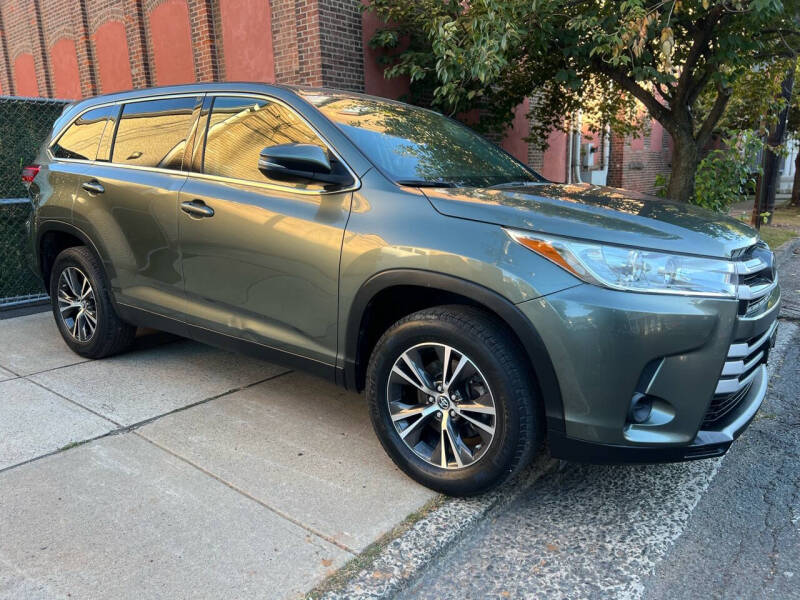 2019 Toyota Highlander null photo 8