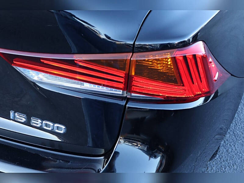 2020 Lexus IS 300