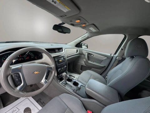 2017 Chevrolet Traverse LT