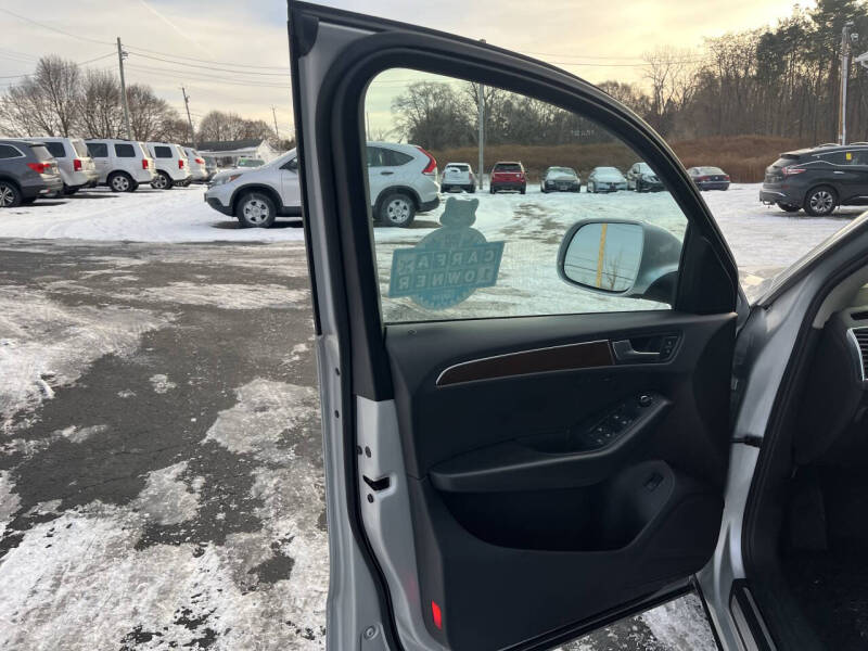 2011 Audi Q5 3.2 quattro Premium Plus