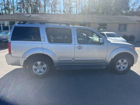 2006 Nissan Pathfinder LE