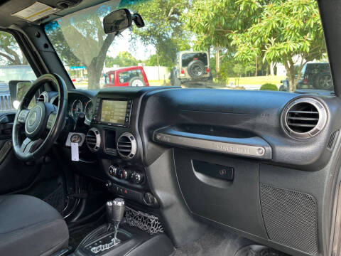 2017 Jeep Wrangler Willys Wheeler