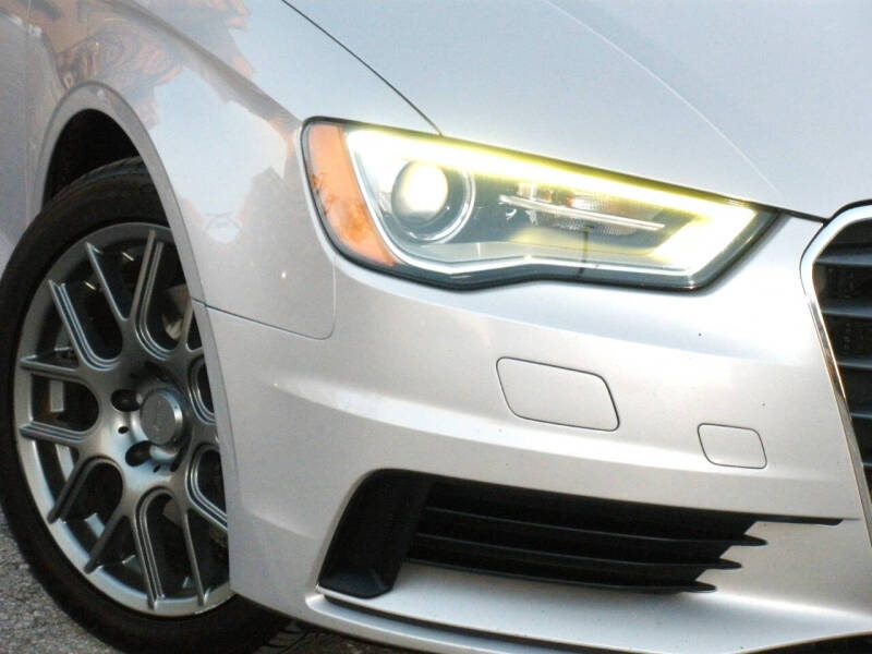 2015 Audi A3 2.0T Quattro Premium Plus photo 2