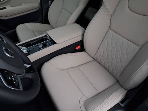 2026 Volvo XC90 B6 Plus 7P