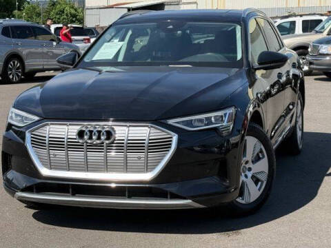 2019 Audi e-tron quattro Premium Plus