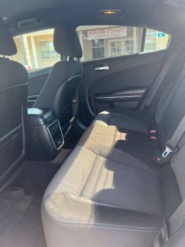 2017 Dodge Charger SE