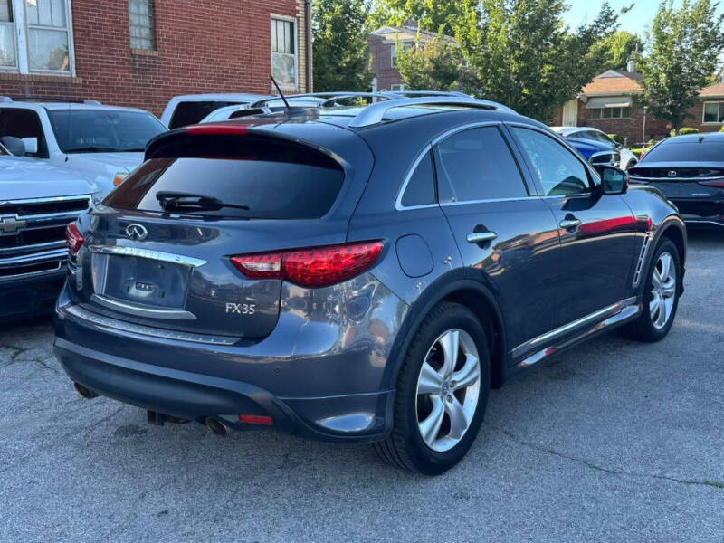 2011 Infiniti FX35