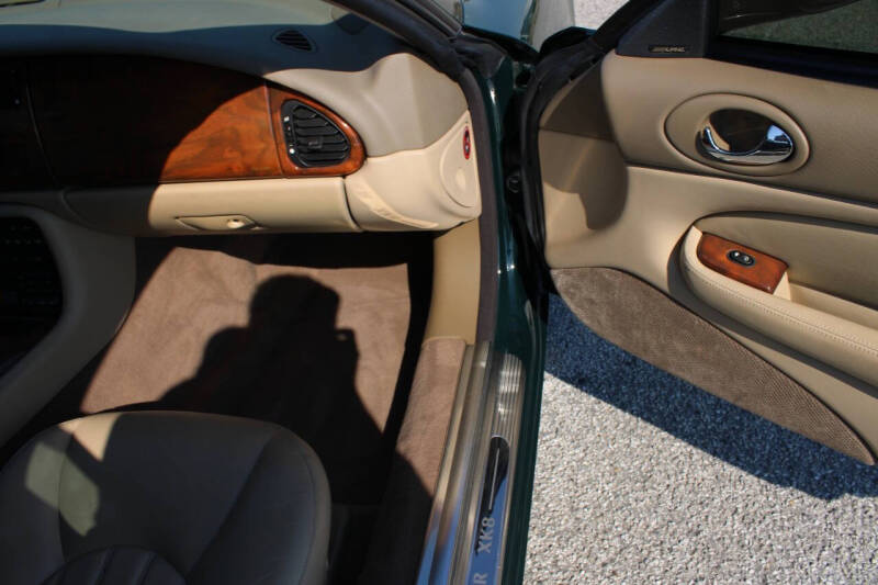 2000 Jaguar XK-Series XK8