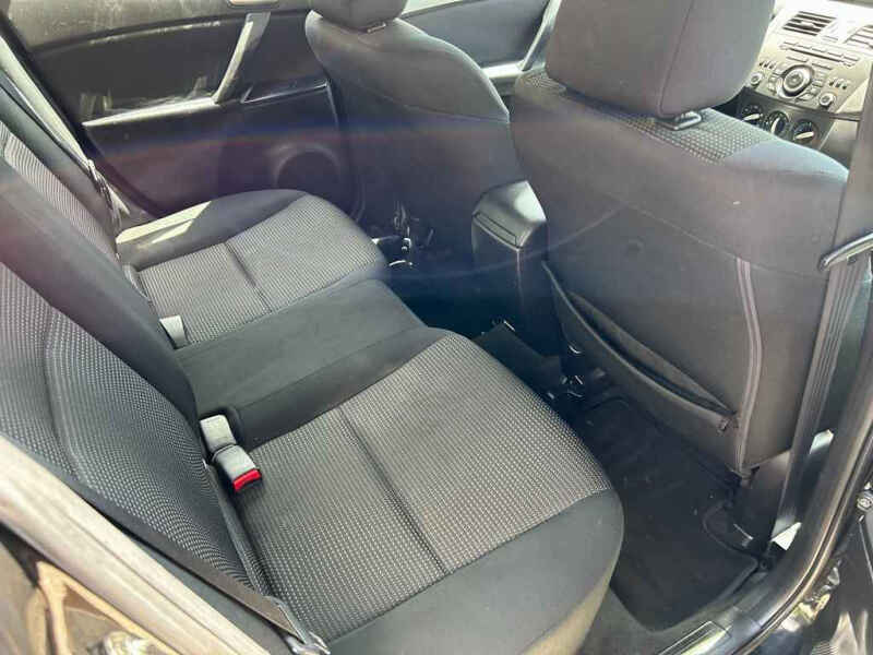 2013 Mazda MAZDA3 i Sport