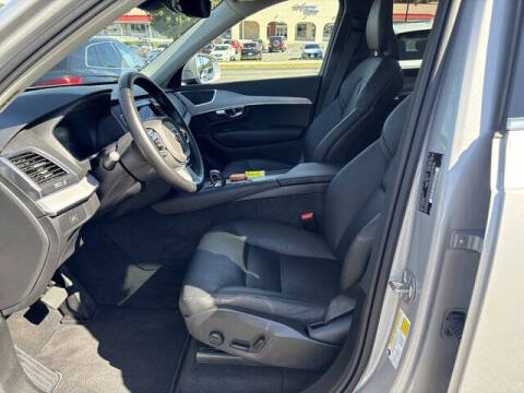 2025 Volvo XC90 B5 Core Bright Theme