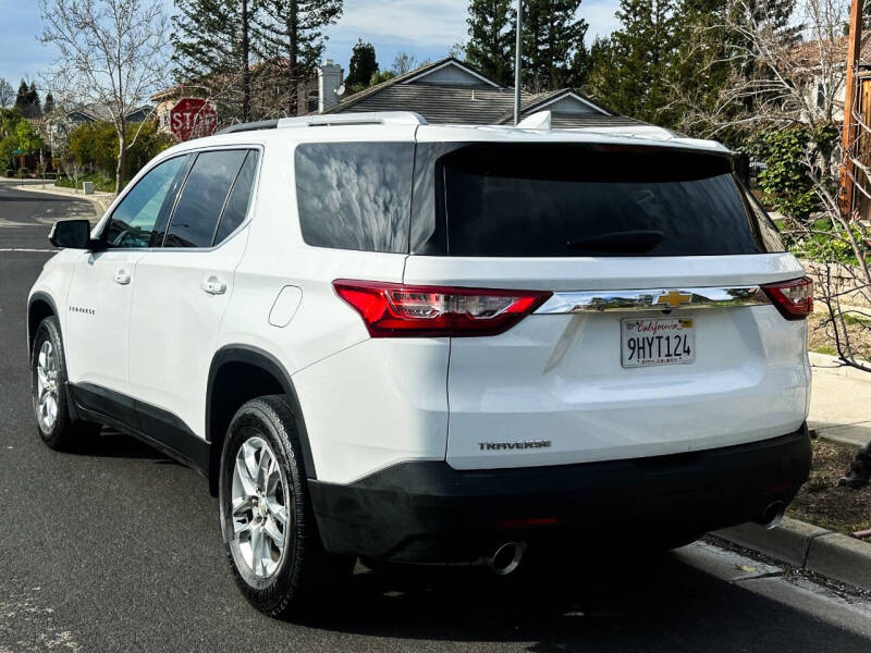 2018 Chevrolet Traverse LT Cloth