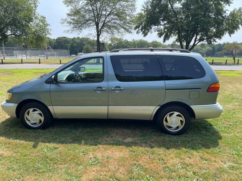 1999 Toyota Sienna