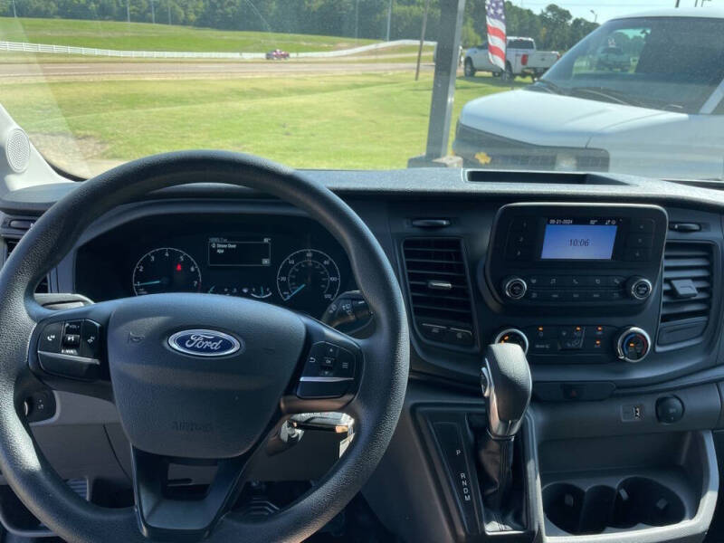 2023 Ford Transit 350 XLT