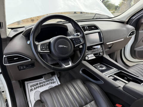 2019 Jaguar F-PACE 30t Portfolio