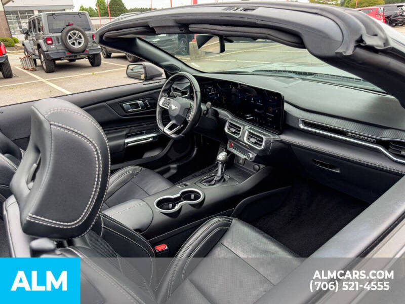 2025 Ford Mustang EcoBoost Premium