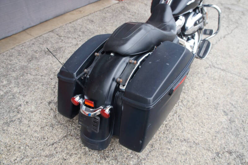 2017 Harley-Davidson Road Glide Special