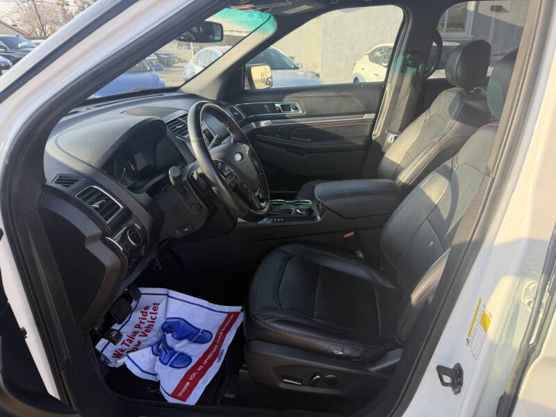 2016 Ford Explorer Sport