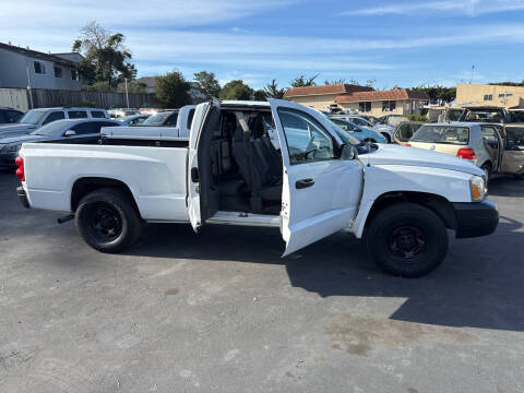 2005 Dodge Dakota ST