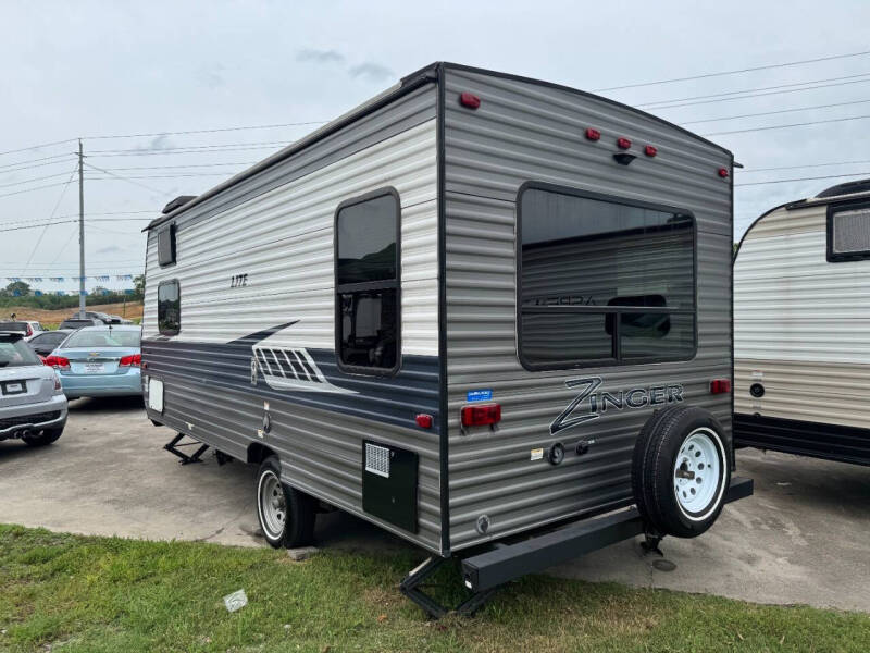 2019 Crossroads RV Zinger Lite